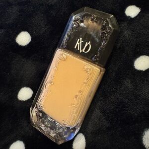 Kat Von D Good Apple Foundation - Light 024